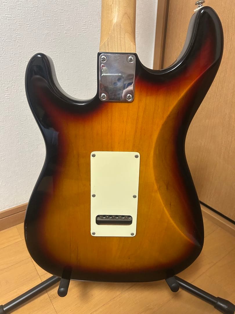 な*け様 G&L Legacy ストラトキャスター