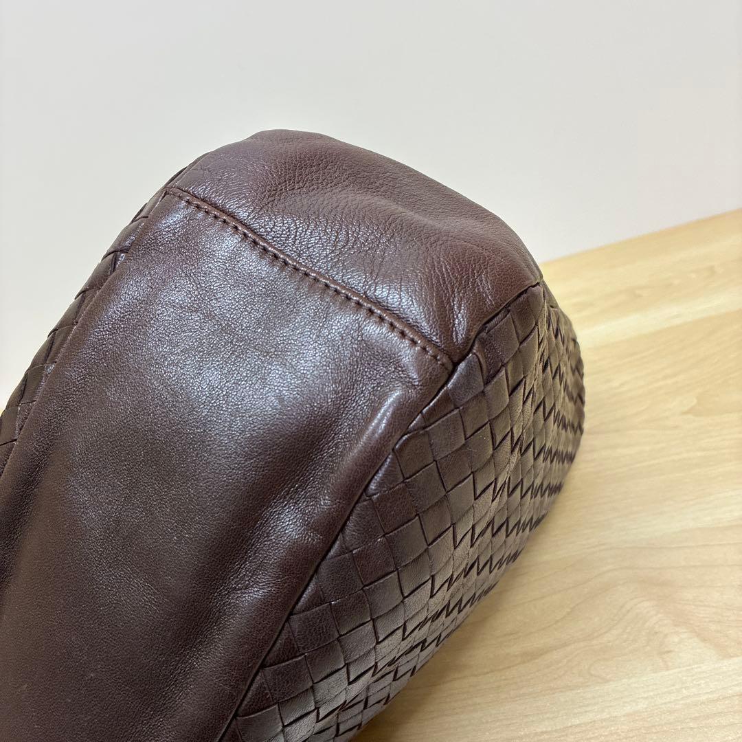 ボッテガヴェネタ　イントレチャート　ショルダーバッグ ワンショルダー　ブラウン