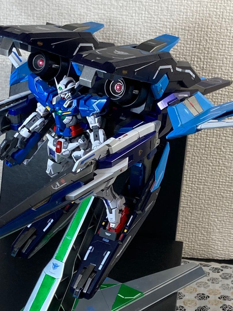 gnアームズ　RGエクシア　完成品　全塗装