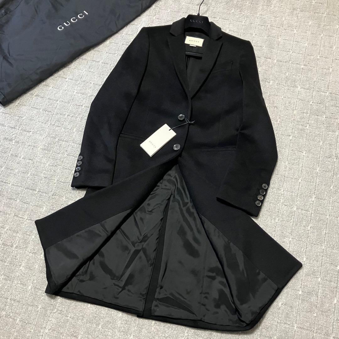 未使用タグ付！グッチ［17AW］チェスターコート　サイズ40　ブラック　ハンガー