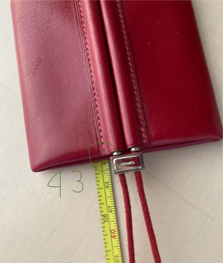 エルメス　ケース　ストラップ付き　ボルドー（レッド）HERMES