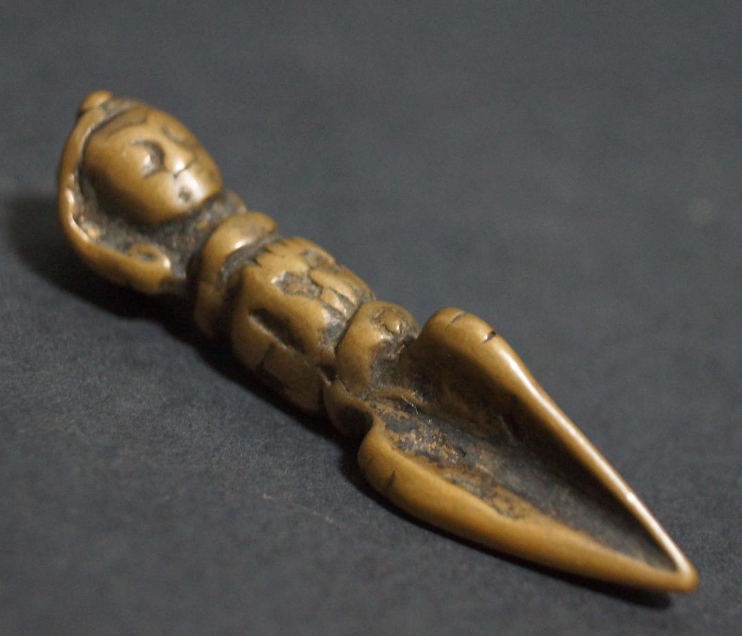 オールドチベット密教法具 トクチャ 銅製ブルパ(独鈷杵)  お守り 提げ物装飾品