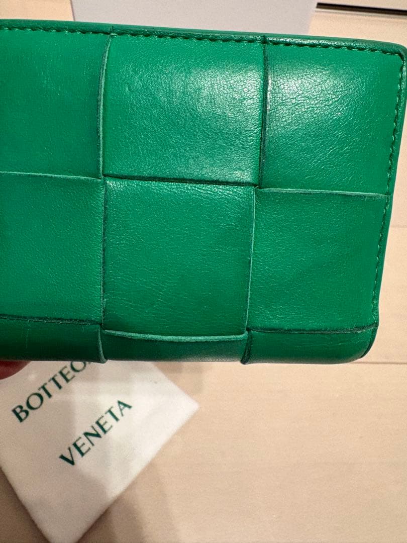 正規品　BOTTEGA VENETA ボッテガ　カセット　二つ折り財布