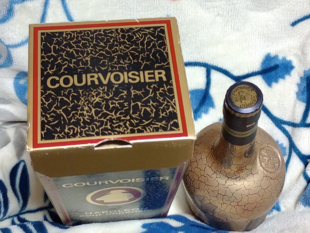 【未開栓・箱付き】クルボアジェ ナポレオン クールインペリアル ゴールド