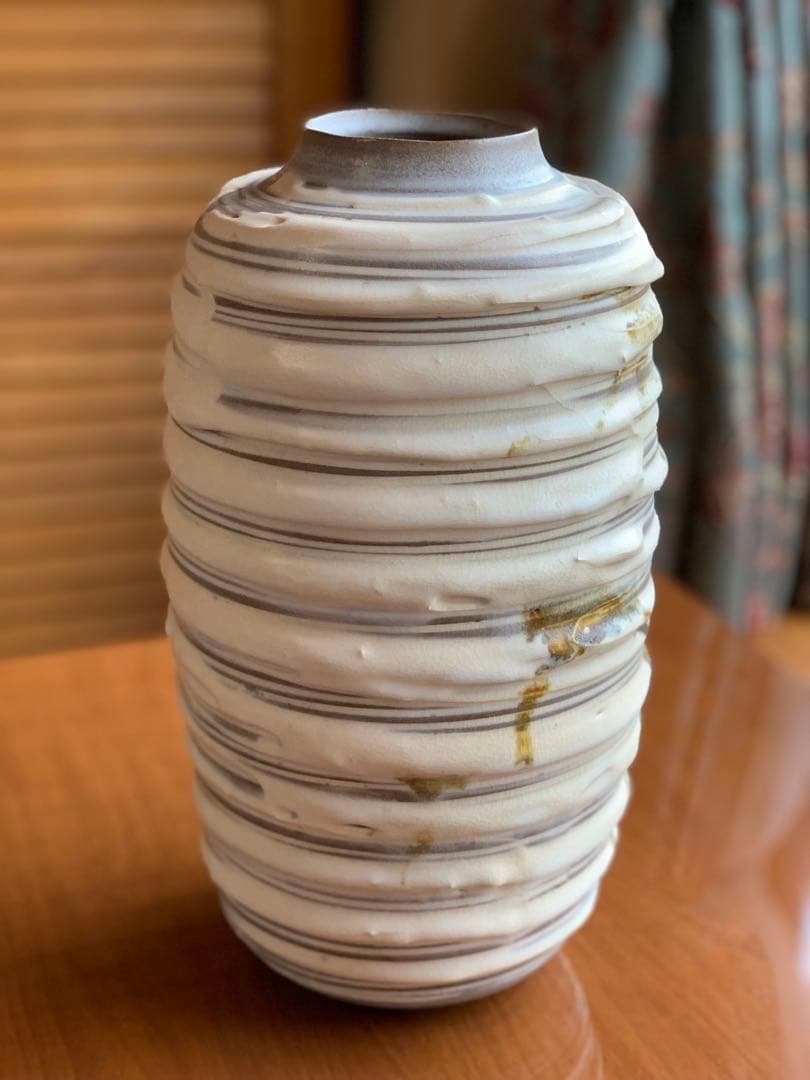 昭和レトロ未使用保管品 常滑 翠窯 陶芸大きな花瓶壺華道ベージュと茶の模様 貫入