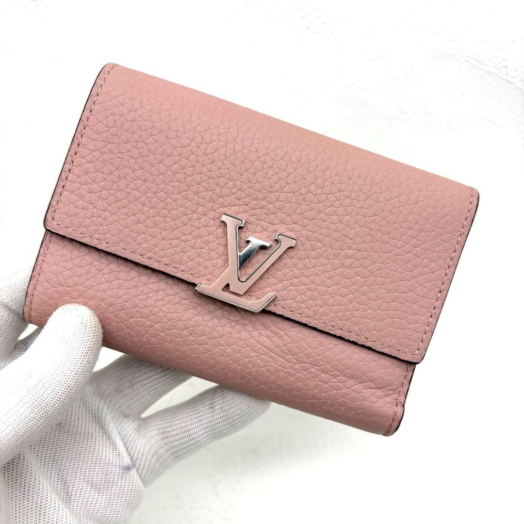 ヴィトンポルトフォイユカプシーヌコンパクト