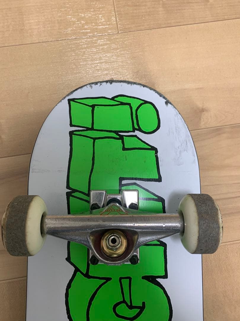 スケボー　コンプリート　GIRL YEAH RIGHT!