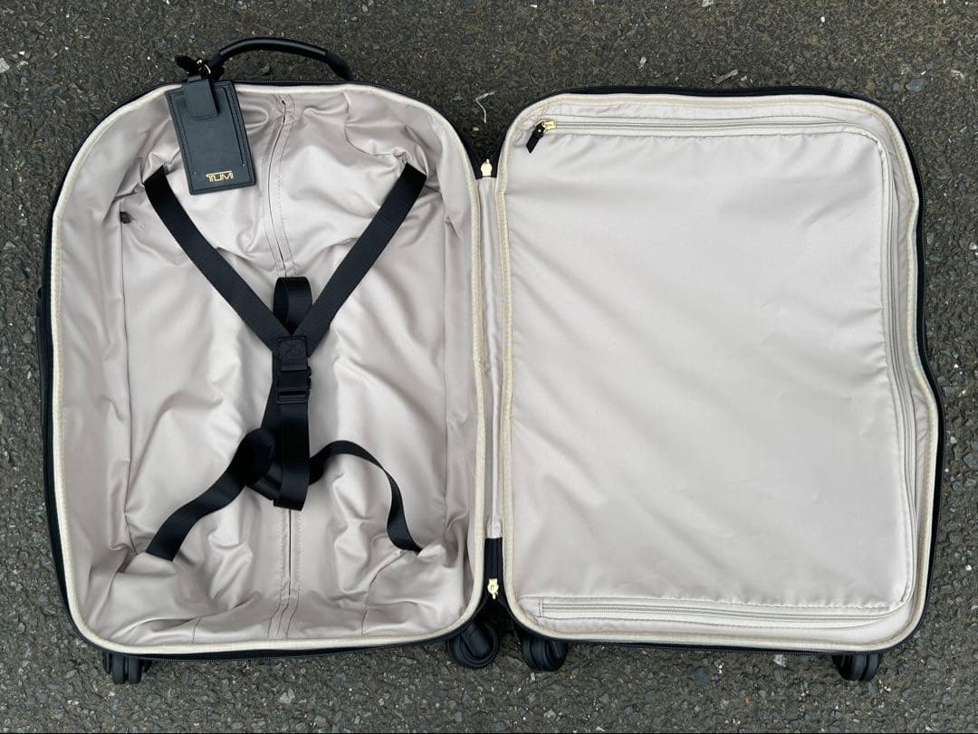 TUMI トゥミ 4輪ソフトキャリー 機内持込サイズ