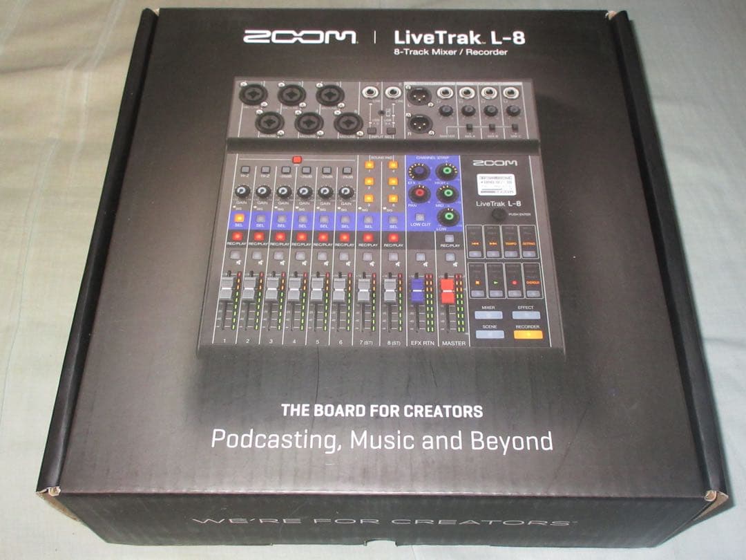 新品 ZOOM LiveTrak L-8 デジタルミキサー / レコーダー