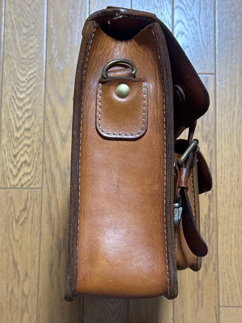 ★HERZ ヘルツ　2wayビジネスバッグ　学生鞄風　レザー　キャメル