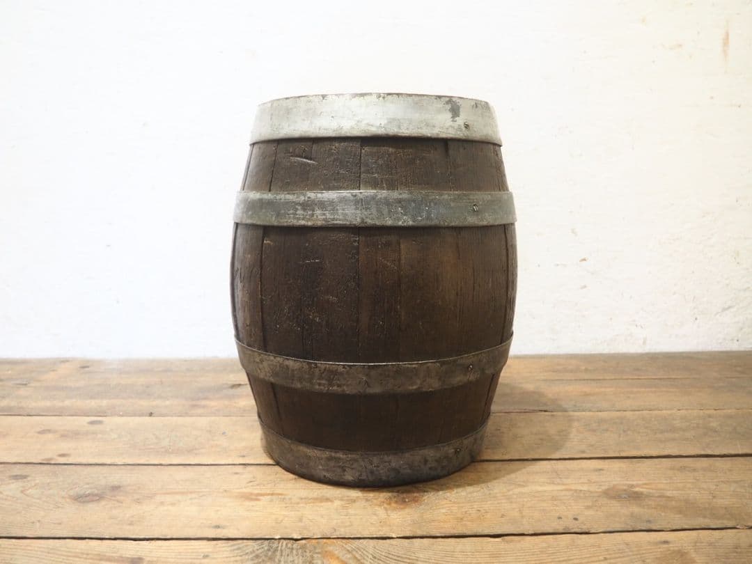 1142 ヴィンテージ　古い木樽のオブジェ　椅子　スツール　レトロ　アンティーク