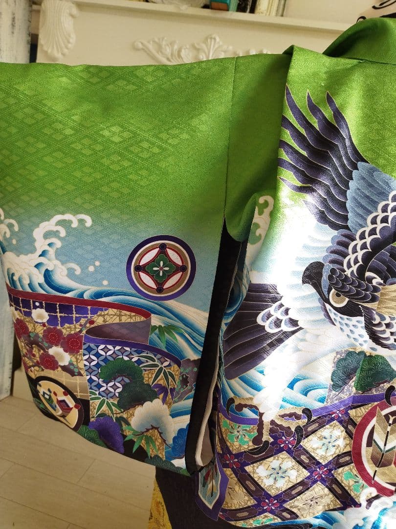 グリーン系の羽織りに金の袴が格好良い☆男の子七五三５歳