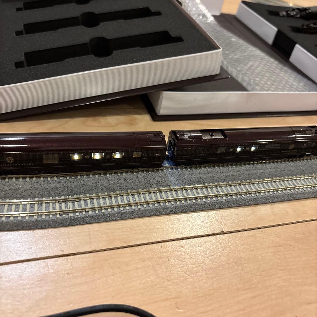 KATO 10-1519 クルーズトレイン「ななつ星 in 九州」 8両セット