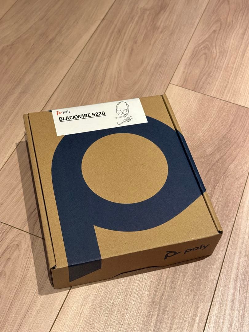 未使用 Poly Blackwire 5220 有線ヘッドセット