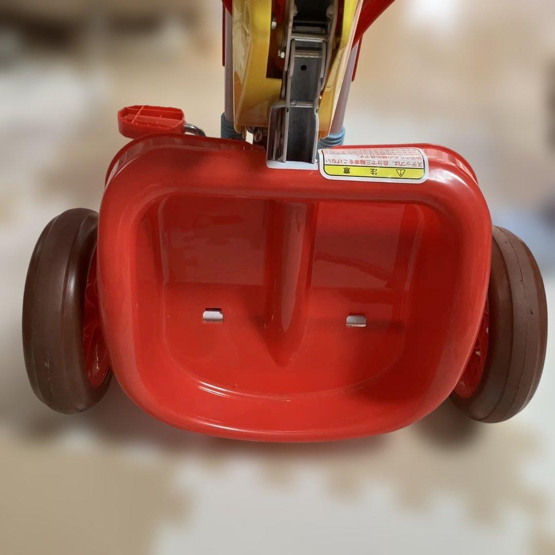 アンパンマン 三輪車 赤