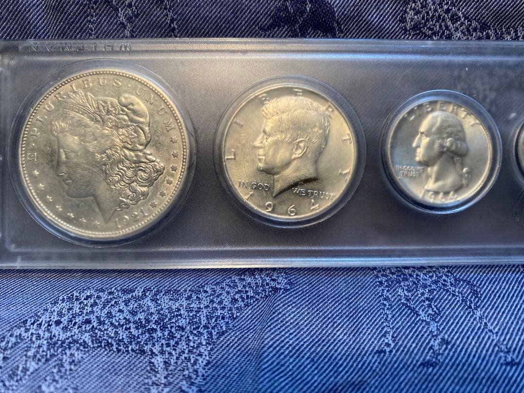 アメリカの未使用の貨幣セットです。