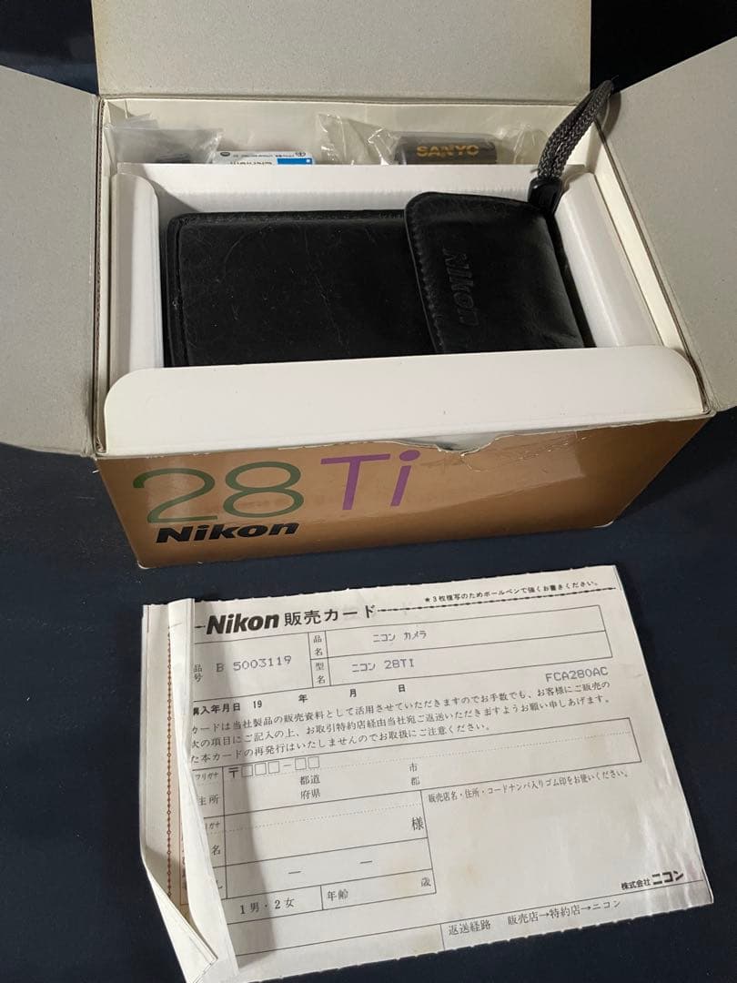 Nikon 28Ti フィルムカメラ
