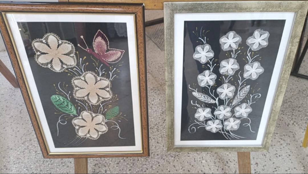 ニャンドゥティ伝説織　額縁入り12輪の白いお花　珍しい　レース　刺繍