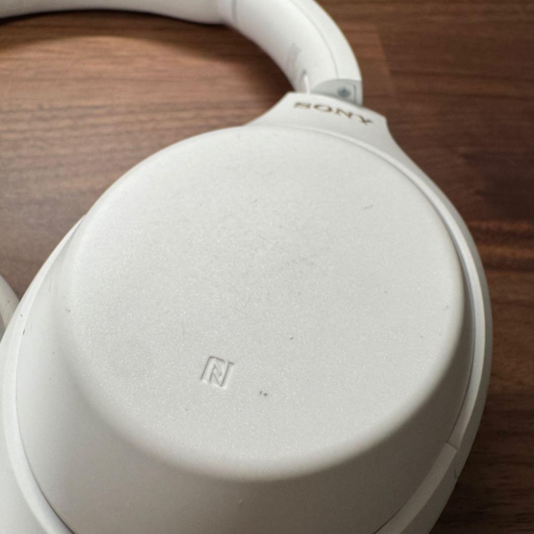SONY WH-1000XM4 ホワイト