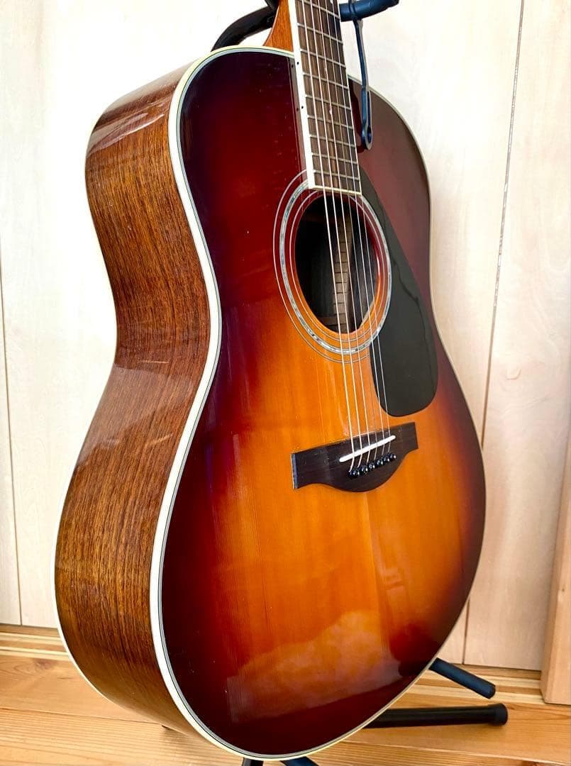 YAMAHA　LL6SB アコースティックギター　スタンド・カポ・ストラップ・他