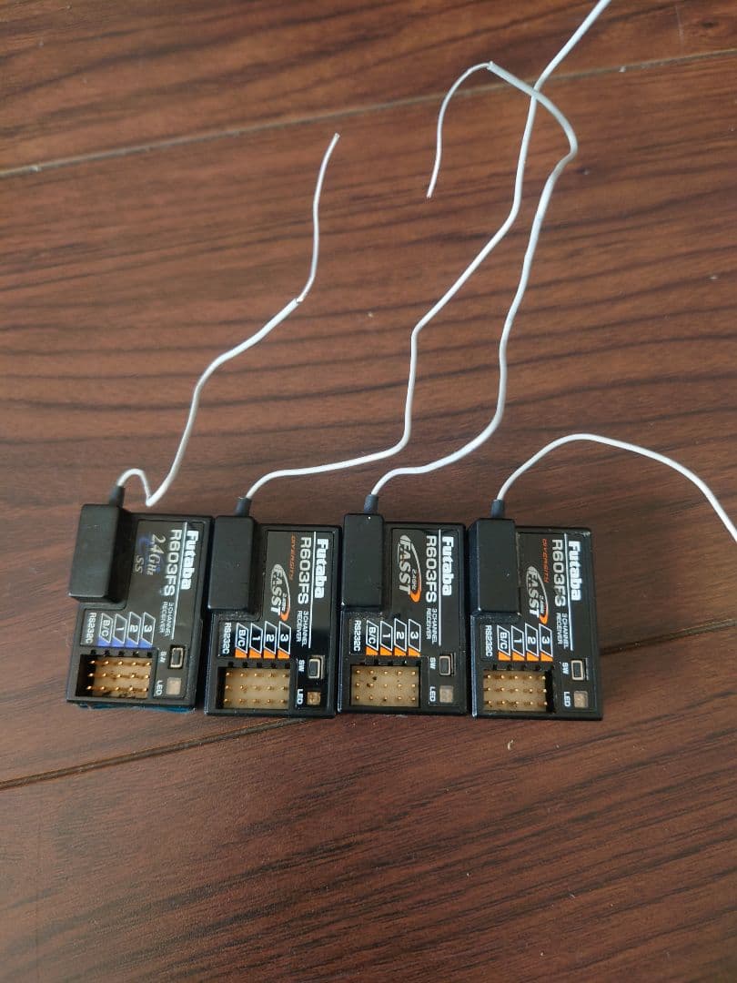 g*r様 Futaba 3PK プロポ　送信機　受信機