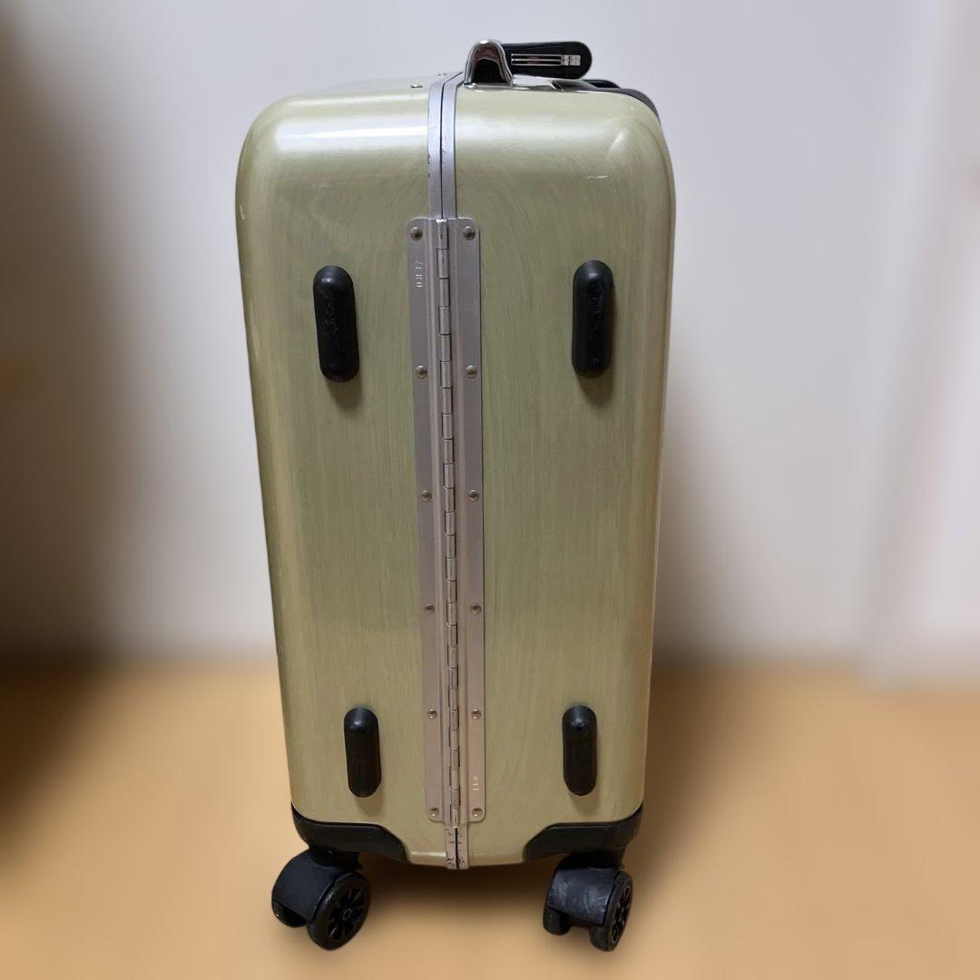う*ま様 ゼロハリバートン キャリーケース アルミ コーティング 機内 持込 サ