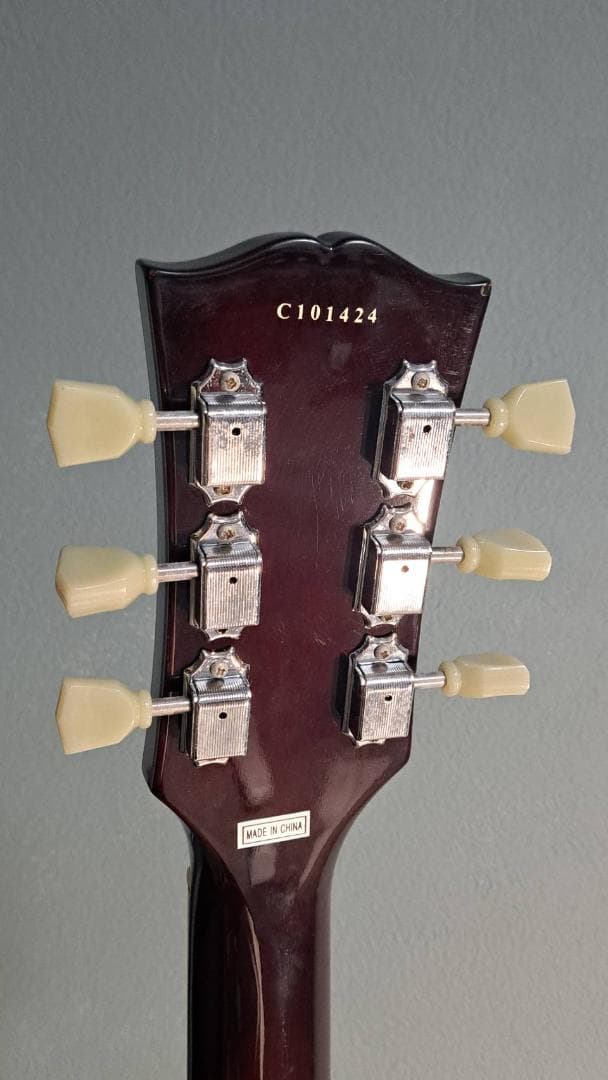 Tokai Love Rock ゴールドエレキギター　レスポールタイプ