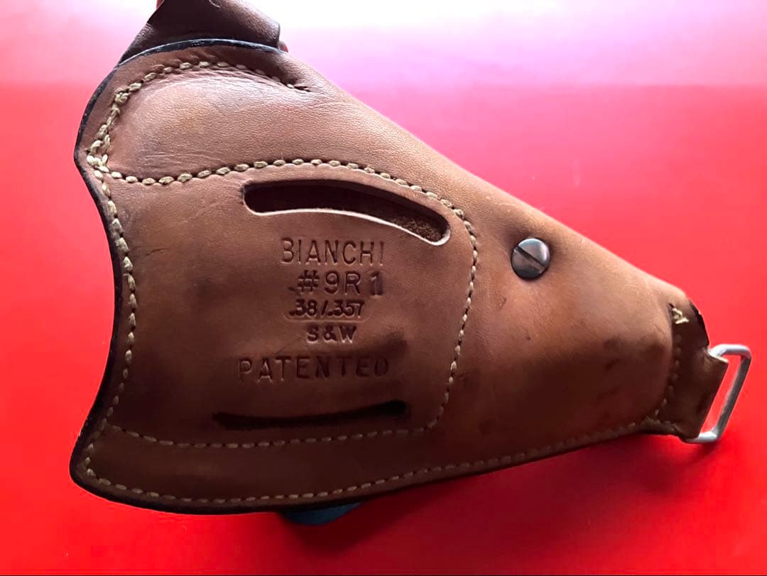 Bianchiショルダーホルスター 9R 1 .38/.357S&W/COLT