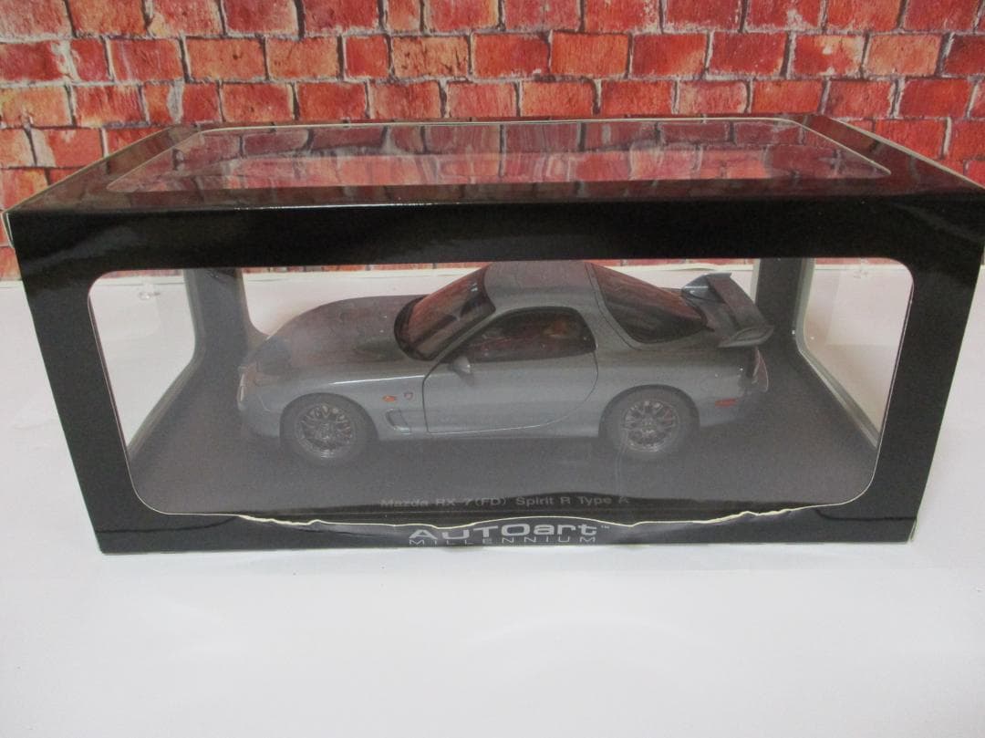 オートアート　Mazda RX-7 (FD) Spirit R Type A