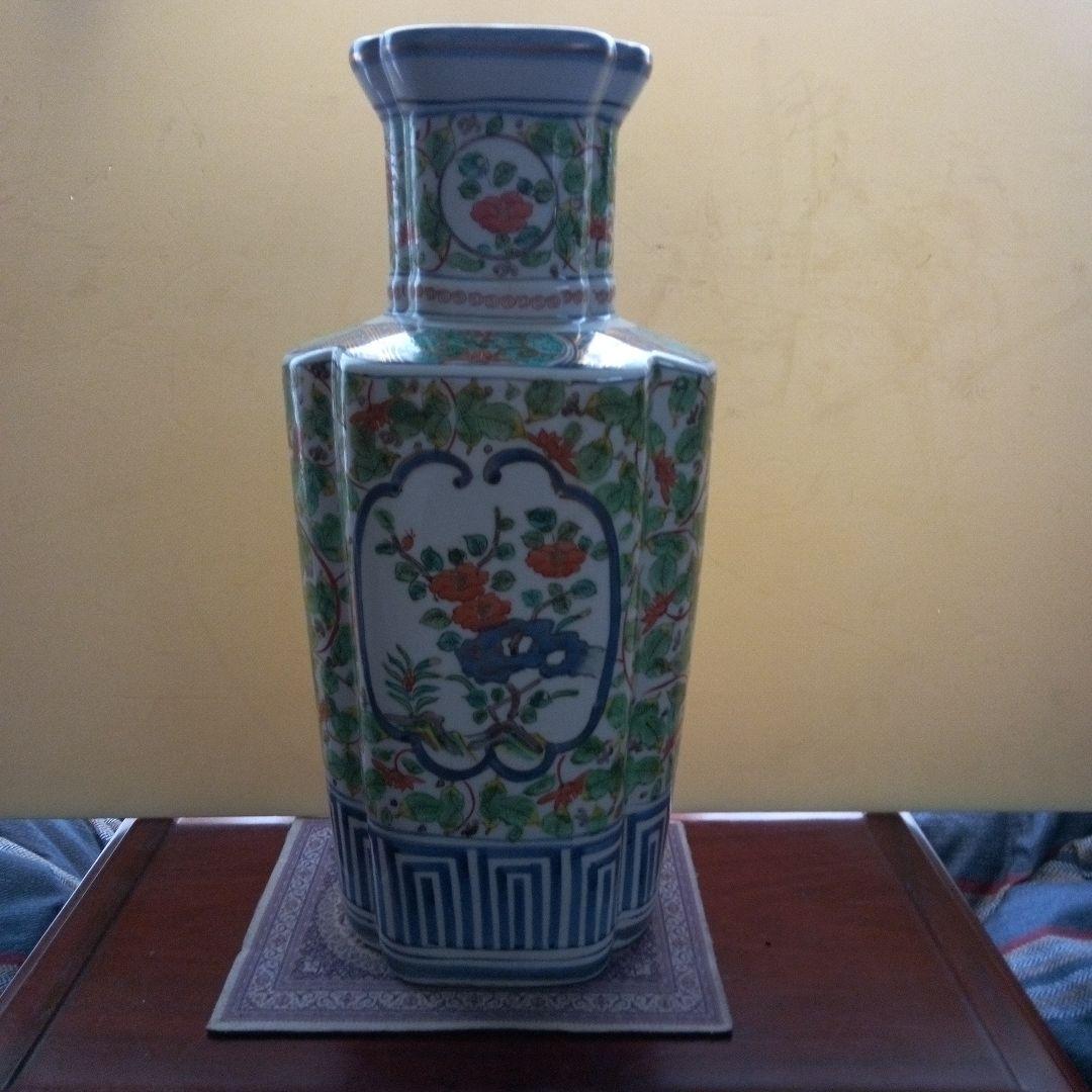 中国美術　粉彩花弁紋　花瓶