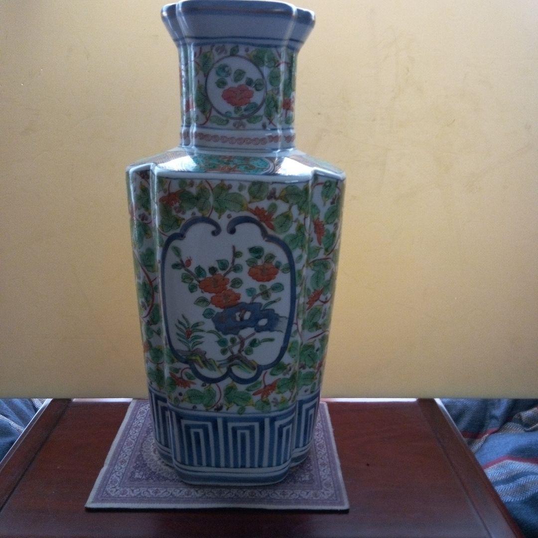 中国美術　粉彩花弁紋　花瓶