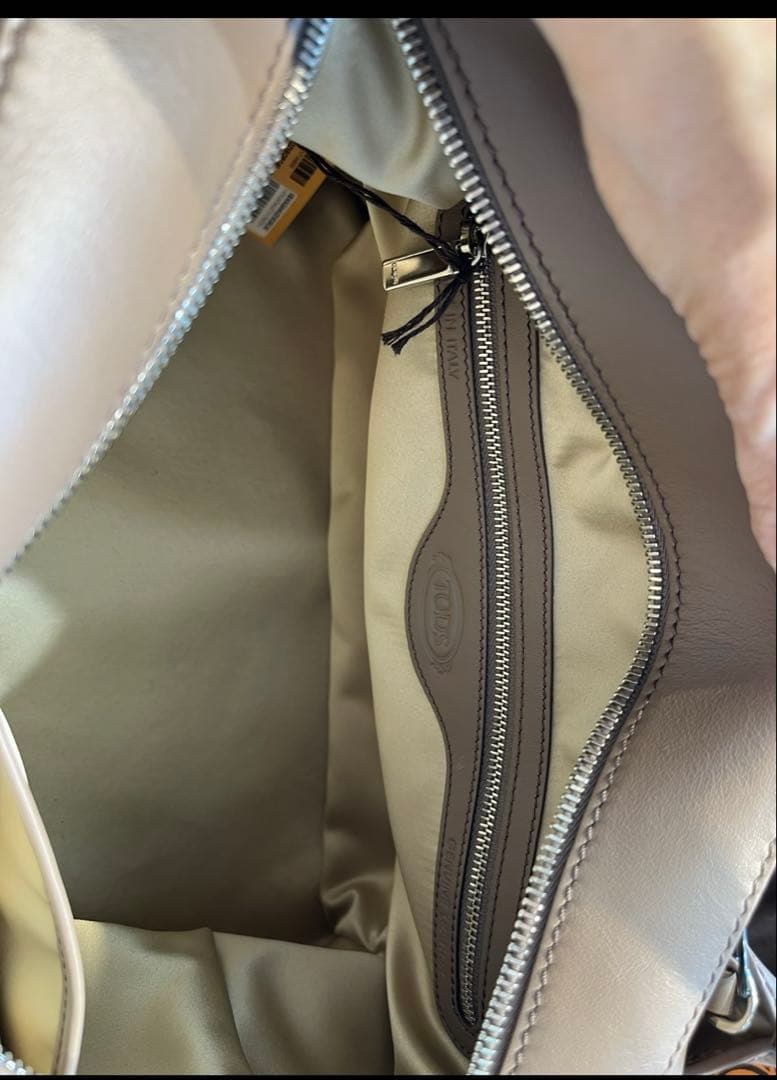 【TOD'S】D STYLING ハンドバック 斜めかけ可能