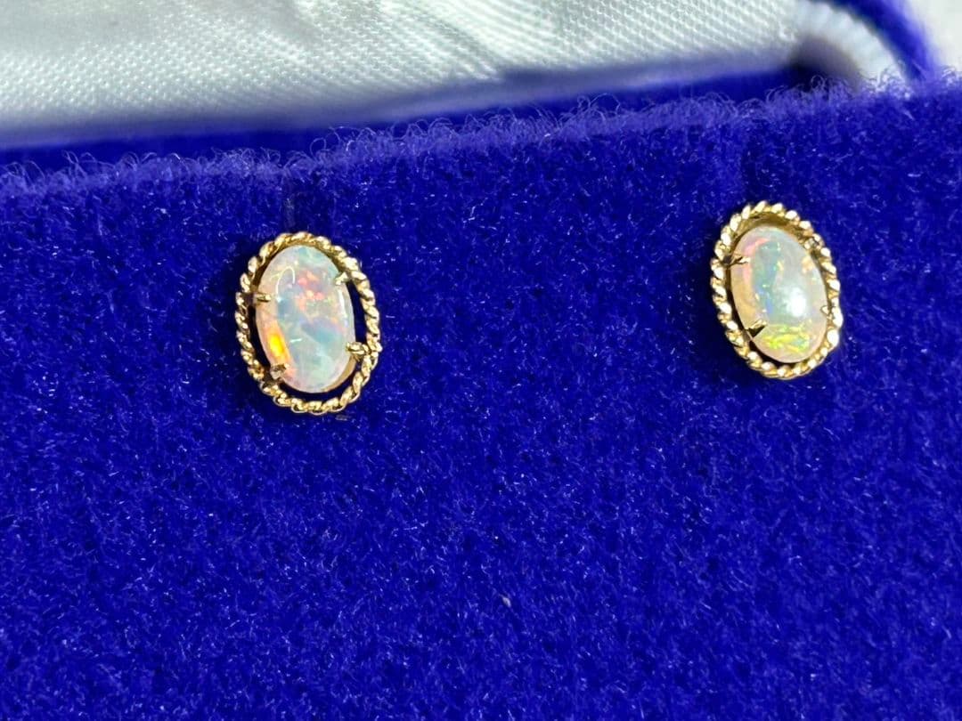 K18　ピアス　金装飾枠　天然オパール　　 レアデザイン　年代物