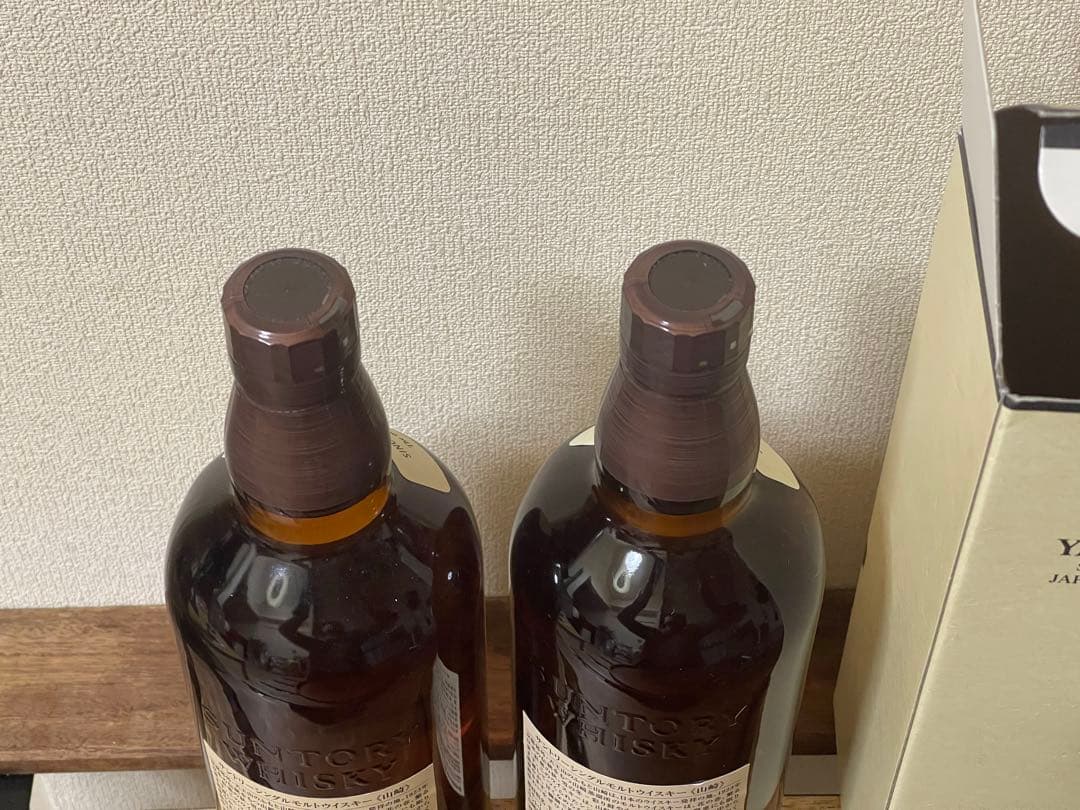 山崎 シングルモルトウイスキー 700ml 箱付き一本と箱無し一本の2本セット