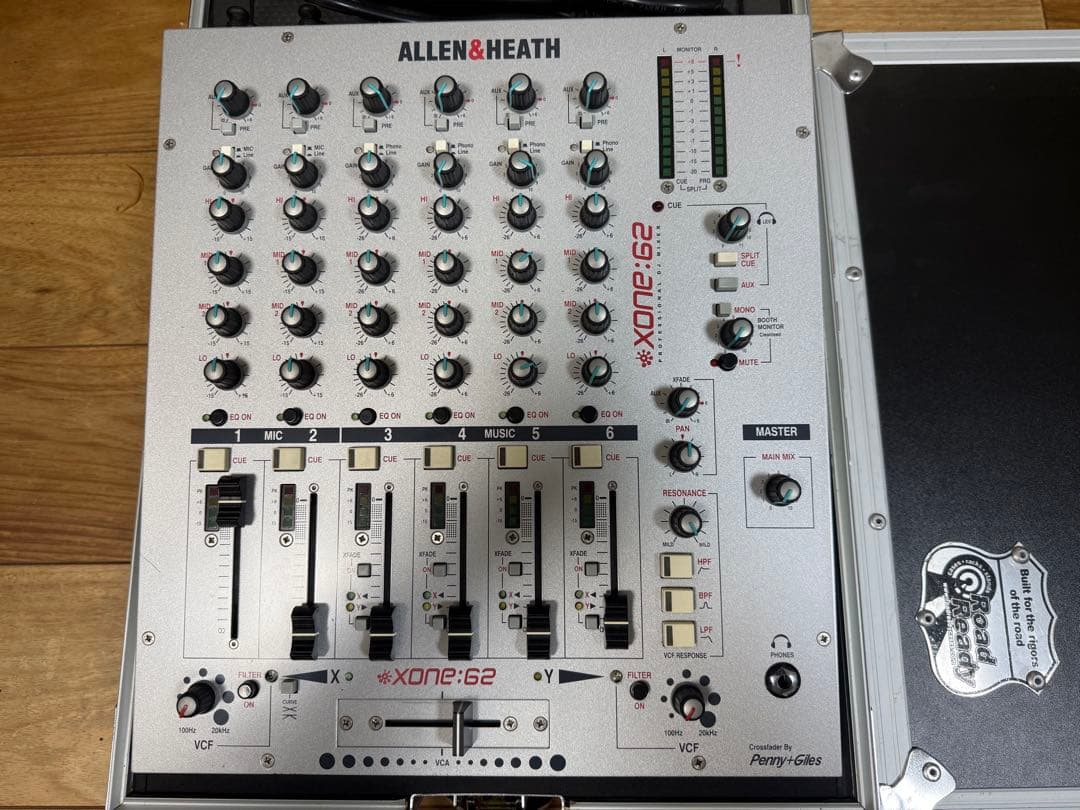 ALLEN & HEATH XONE:62 アナログミキサー
