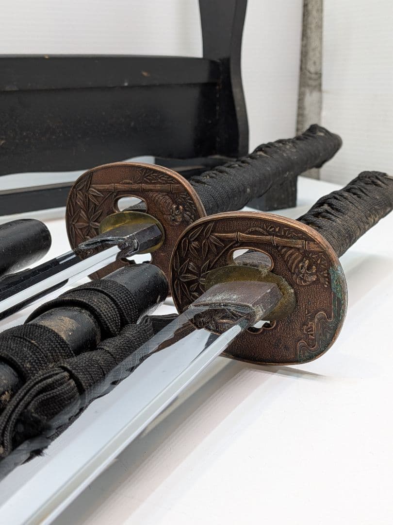 P930 ​【迫力】模造刀 居合刀 大小2本セット 黒石目 樋入り コスプレ