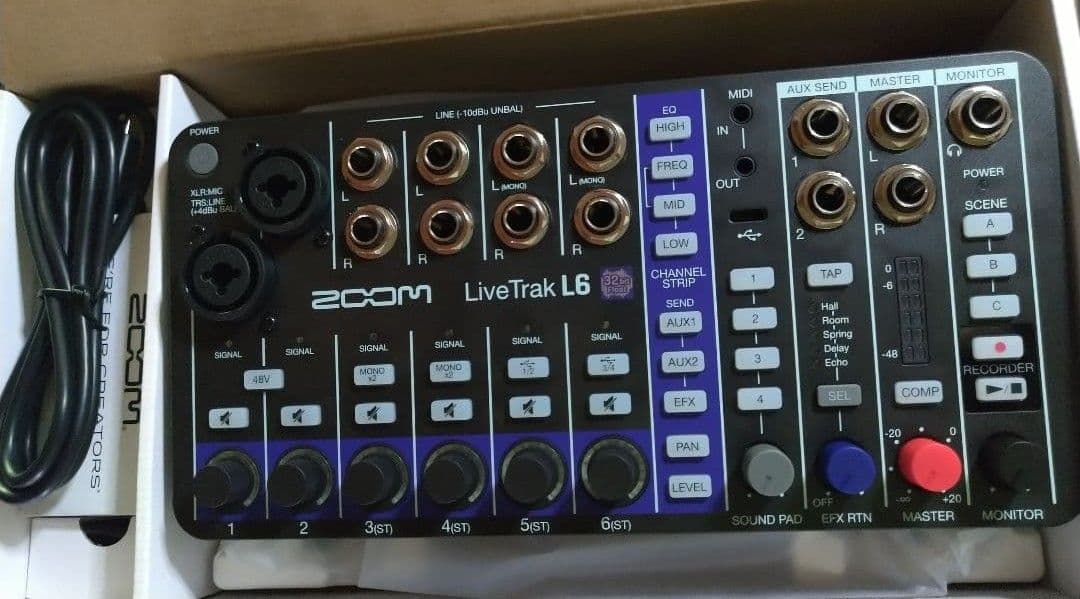 ZOOM ズーム LiveTrak L6 ミキサー レコーダー　新品