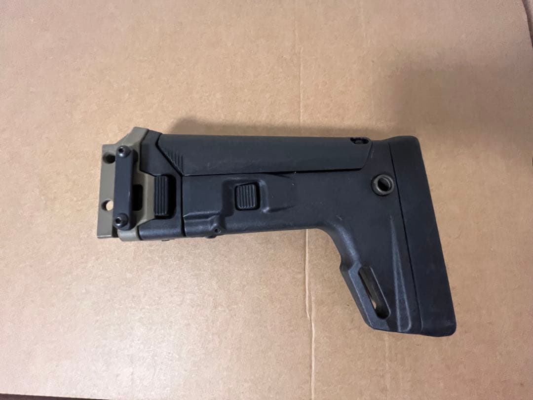 MAGPUL PTS 純正　MASADA フォールディングストック　ツートン