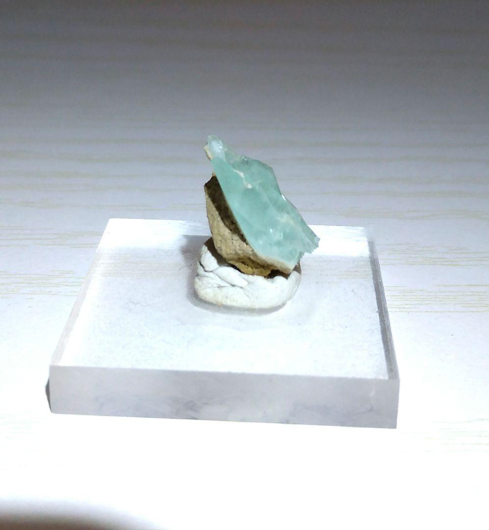 フォスフォフィライト （燐葉石）　超希少宝石 鉱物標本