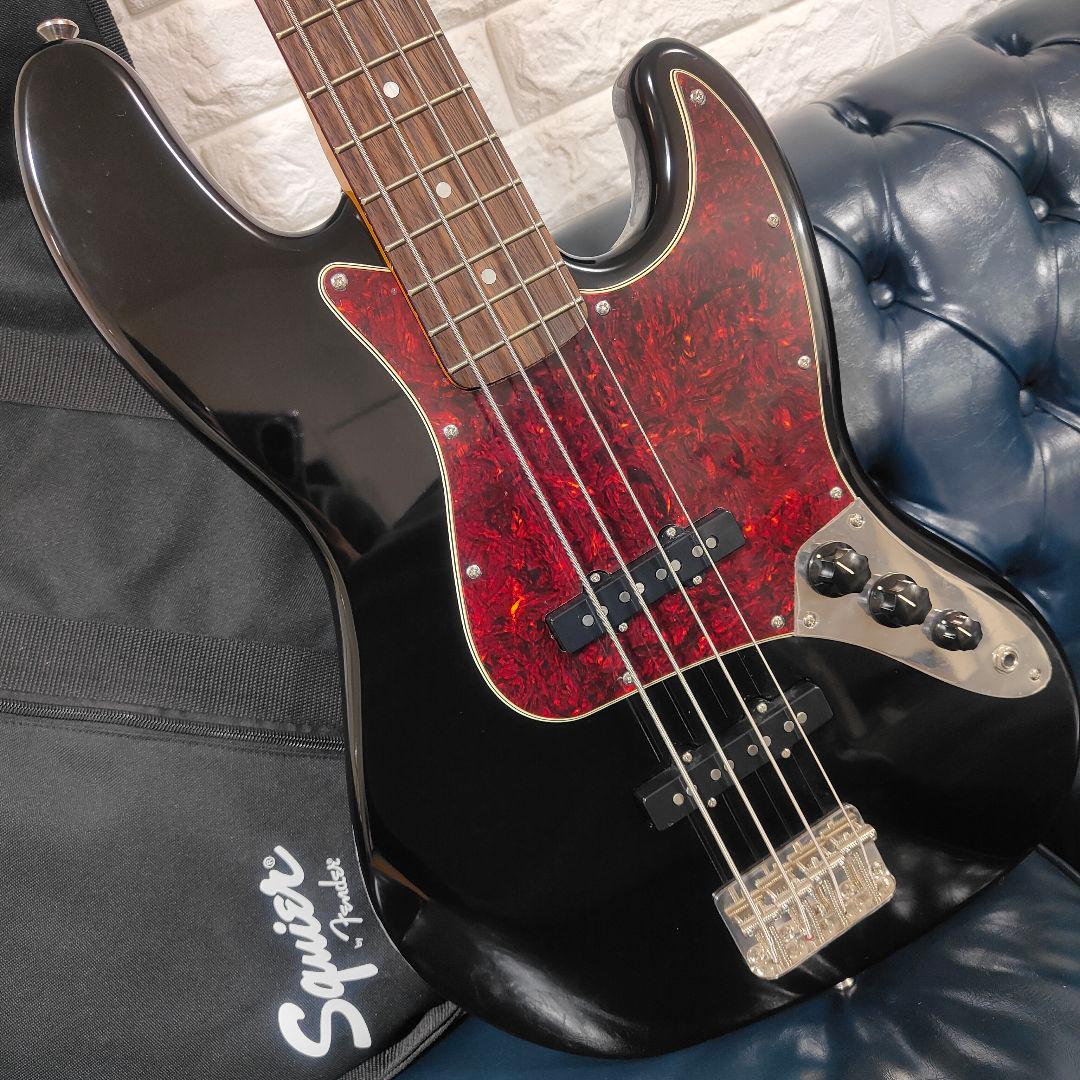 ベース Squier by Fender Classic Vibe '60s JB