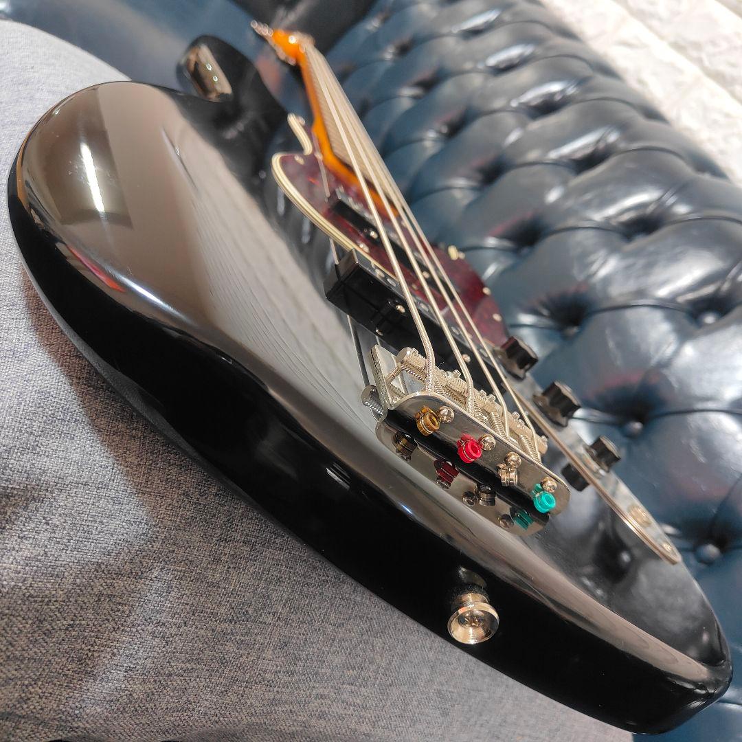 ベース Squier by Fender Classic Vibe '60s JB