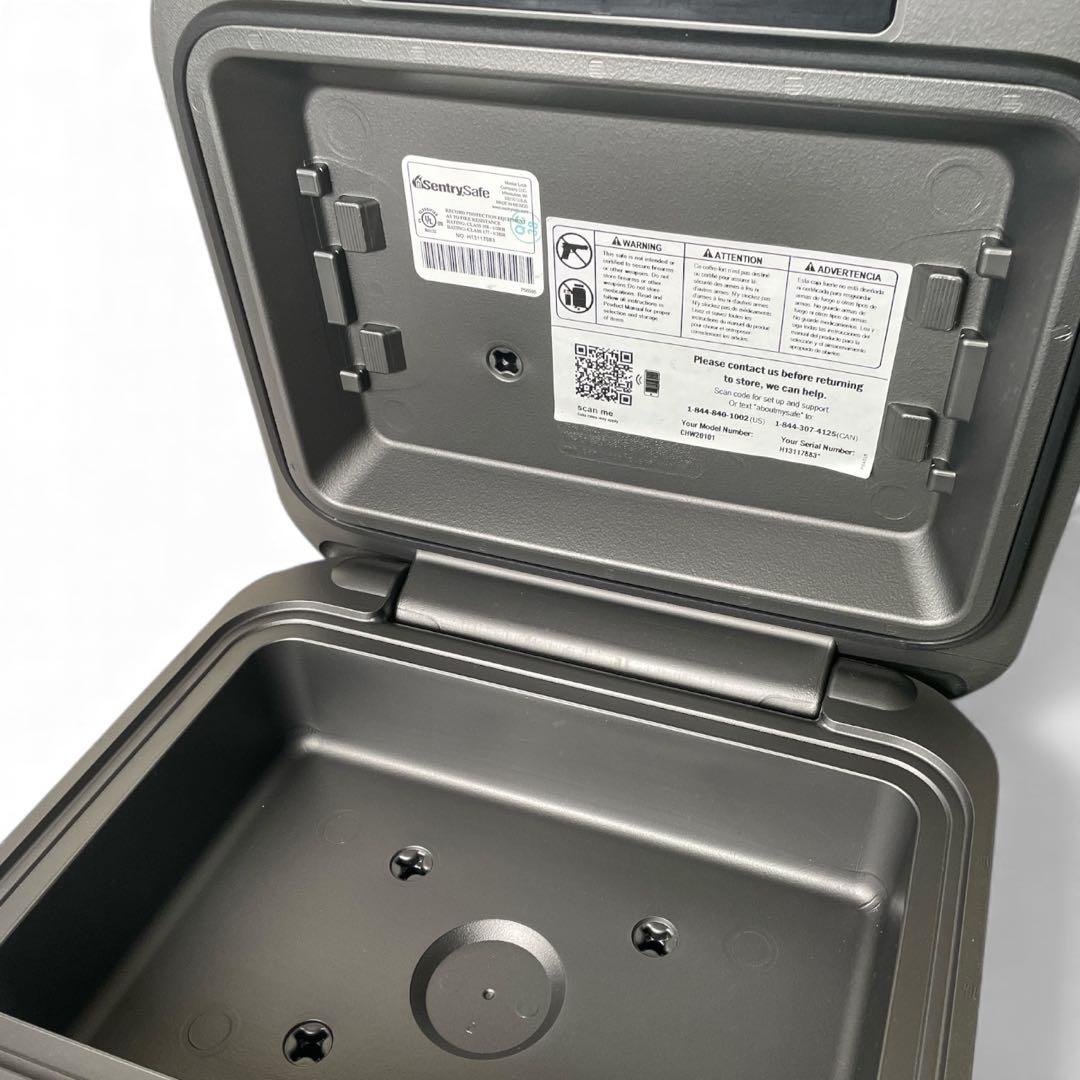 SENTRY 金庫 30分 耐火 鍵付き 7.8L CHW20101