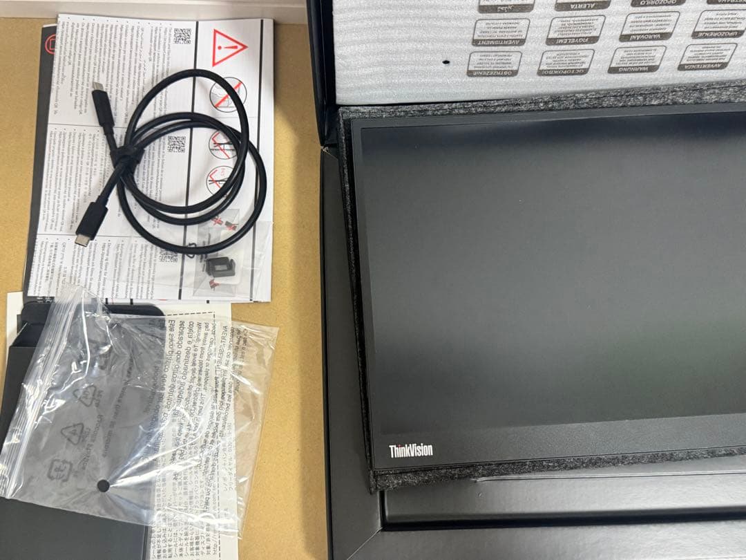 レノボ　Thinkvision M14d