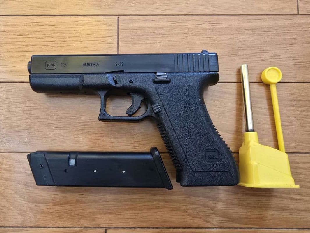 MGC製　GLOCK17　エアガン