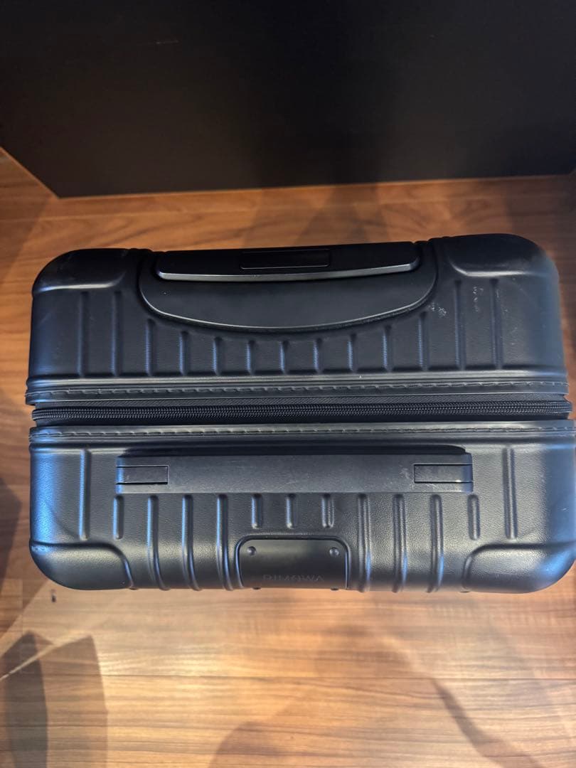RIMOWA ESSENTIAL キャビン ブラック