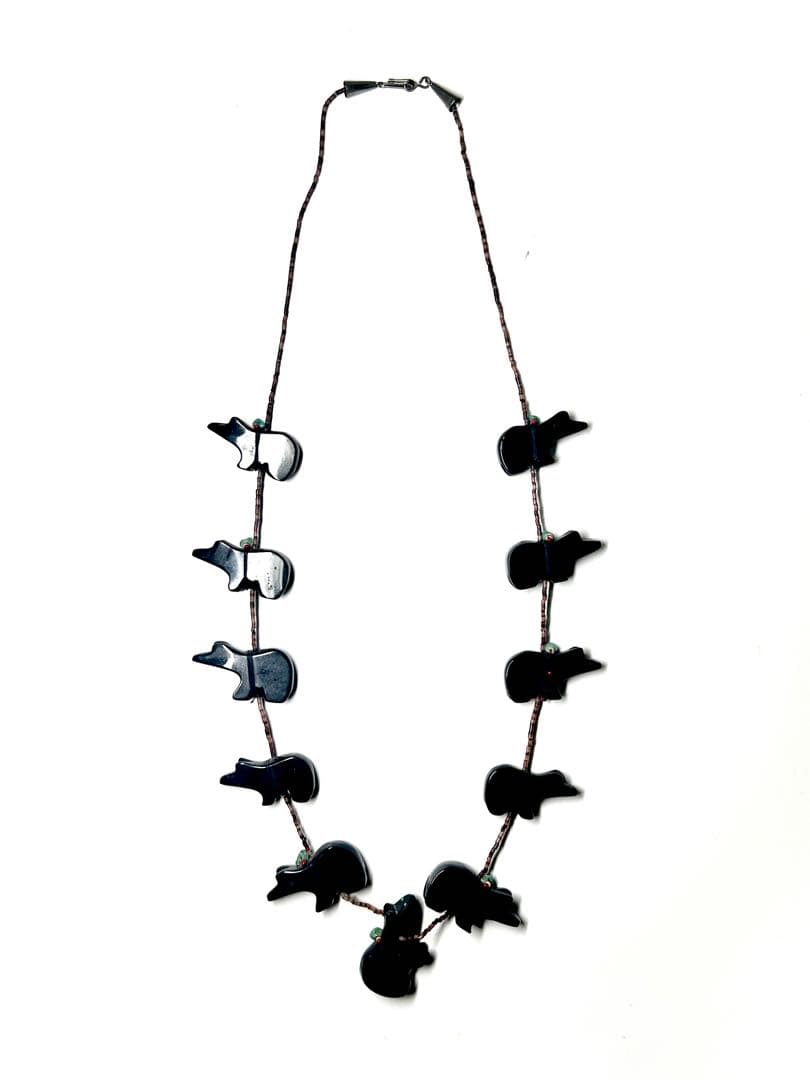 希少　ズニ族 フェティッシュネックレス 熊 ハンドメイド インディアンジュエリー