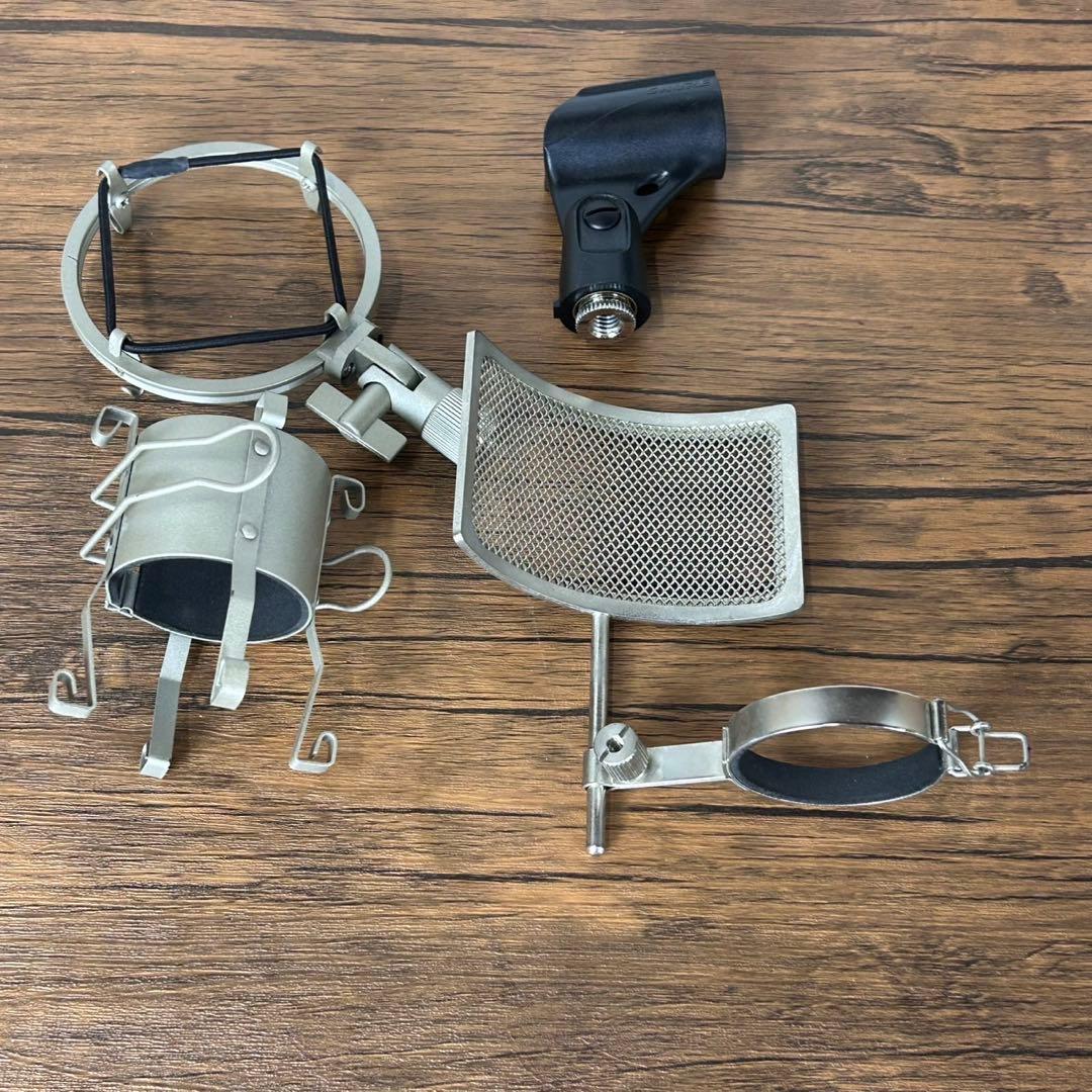 MXL　V67G-HE　コンデンサーマイク　ハードケース付き