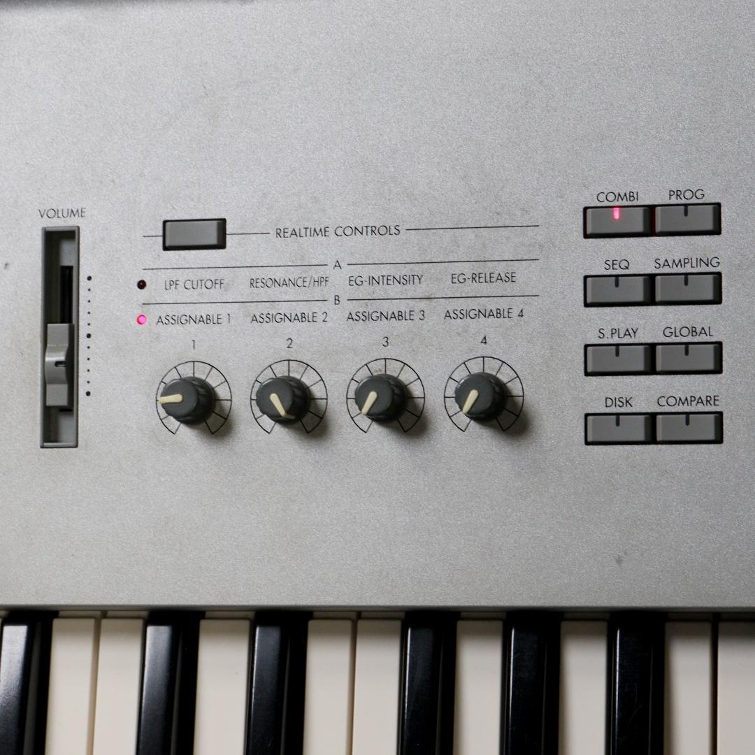 【動作良好】KORG TRITON Pro 76鍵 純正ハードケース付き