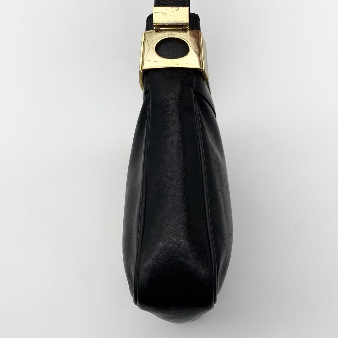 GUCCI ワンショルダーバッグ　シェリーライン　ブラック　レザー　ゴールド金具