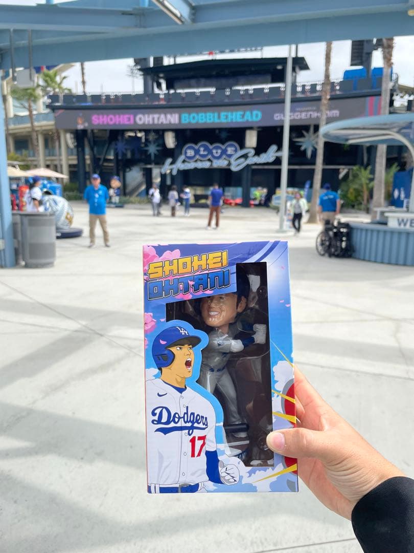 大谷翔平　ボブルヘッド　グレー　ビジターユニフォーム　5/16配布1700個限定